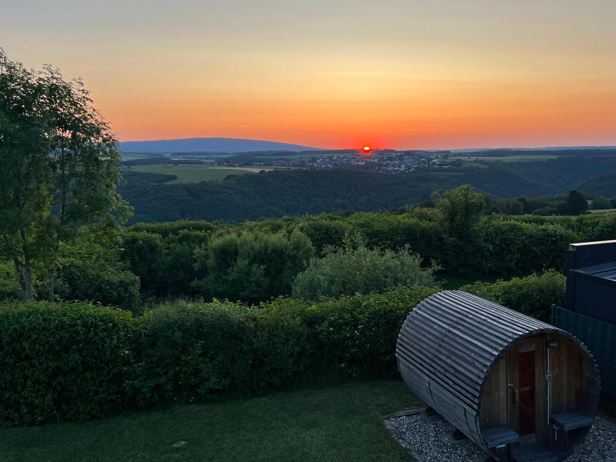 Hunsrück Valley View Apartment with Cedar SAUNA Bruschied Exterior foto
